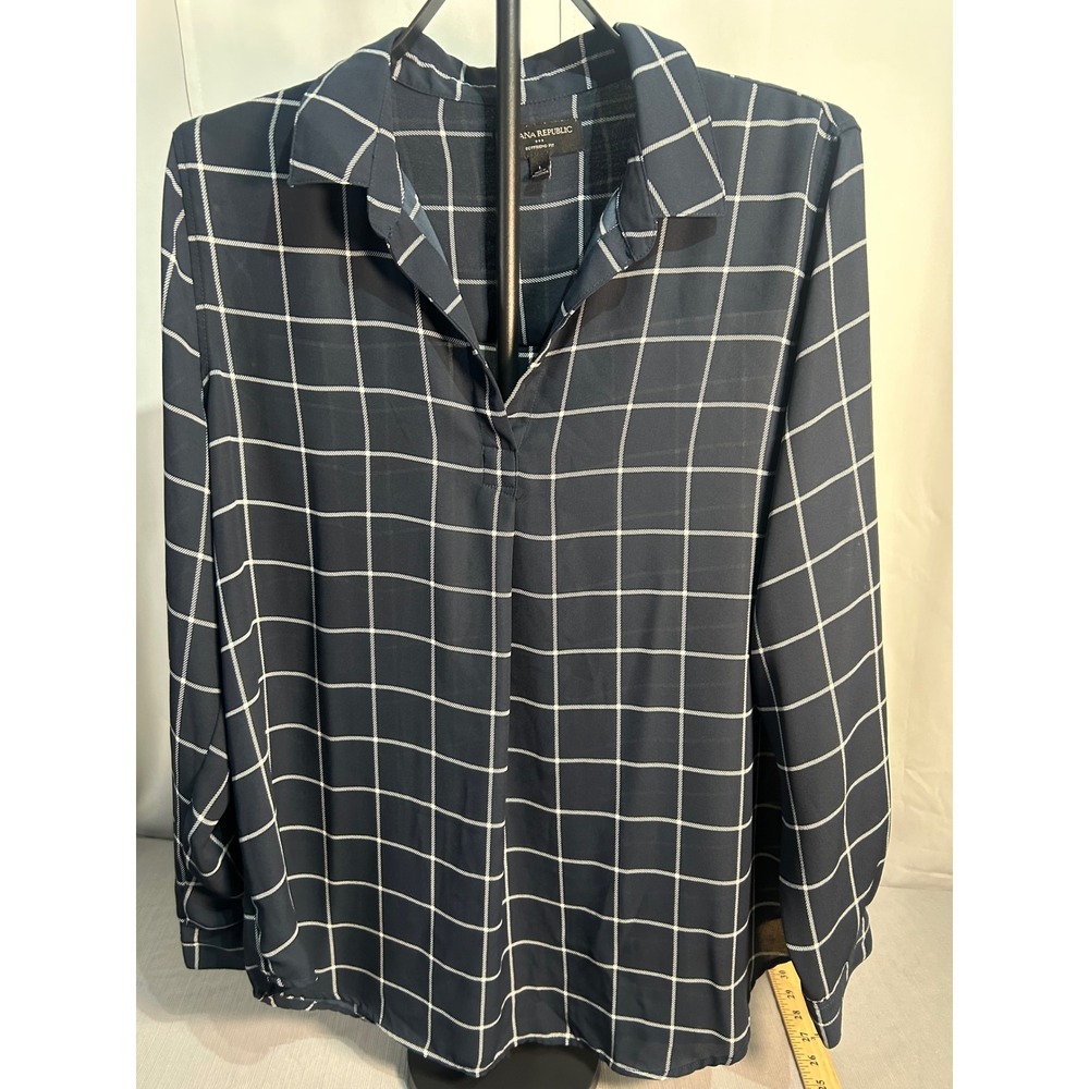 Banana Republic Boyfriend Fit Navy Windowpane Plaid Split Back Blouse Large